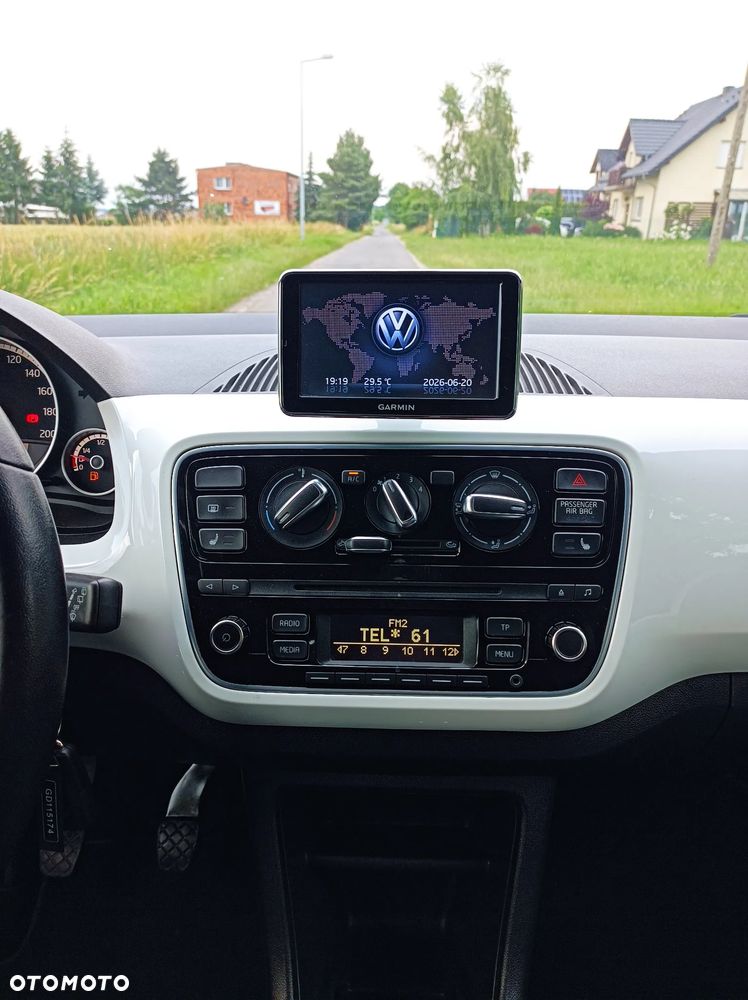 Volkswagen up! BlueMotion Technology club - 13