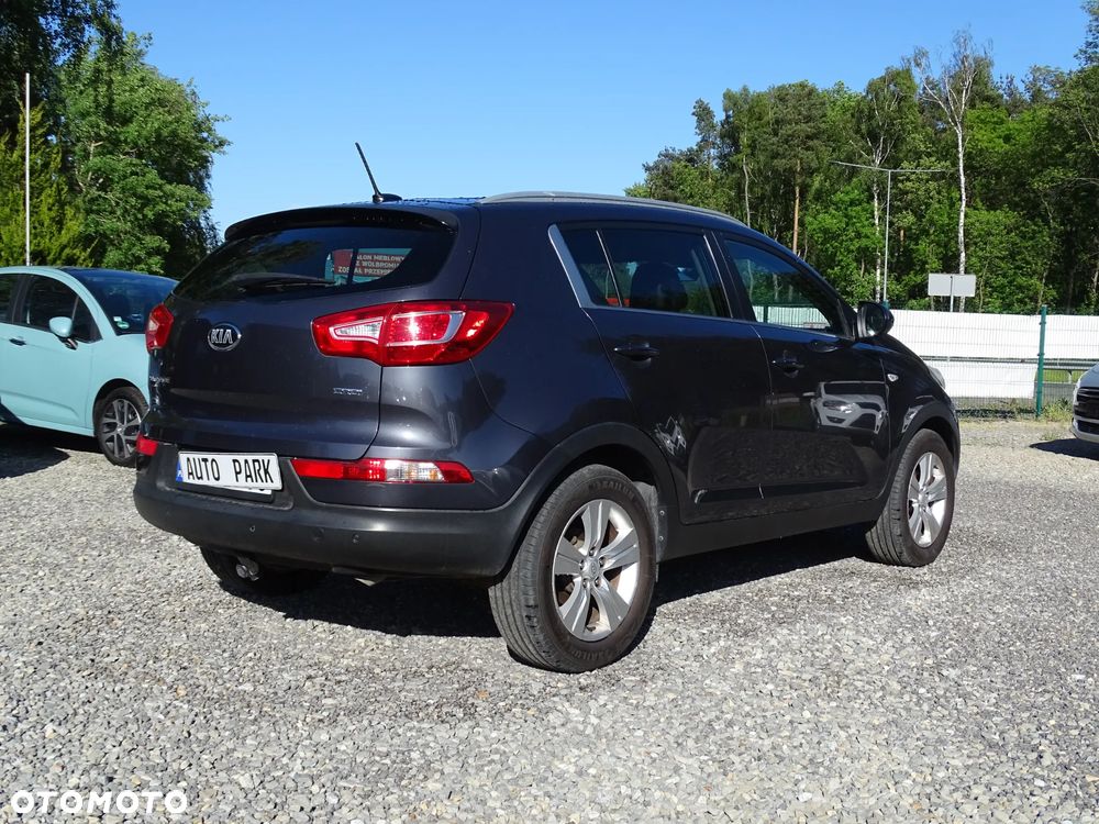 Kia Sportage 1.7 CRDI 2WD ISG Dream-Team Edition - 12