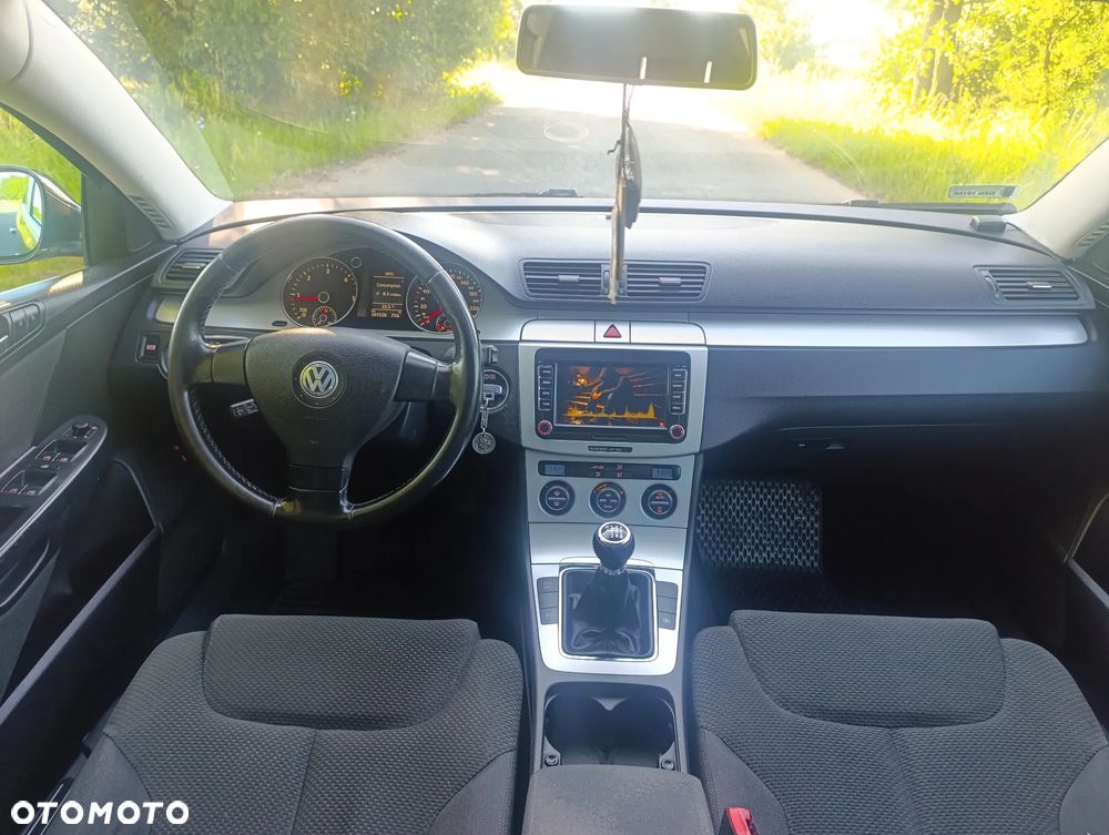 Volkswagen Passat 2.0 TDI DPF Comfortline - 25