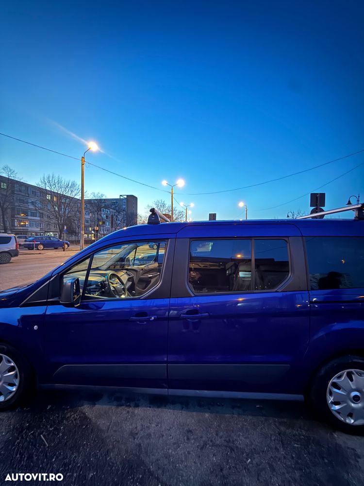 Ford Tourneo Connect - 8