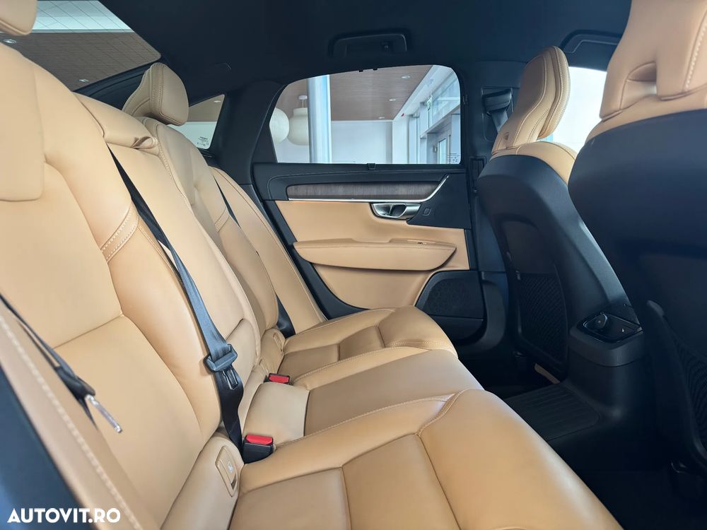 Volvo S90 Recharge T8 AWD Plus Bright - 17