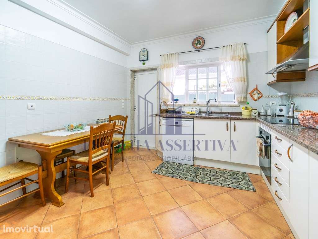 Elegância e Exclusividade na Aroeira - Moradia com Piscina, Jardim ... - Grande imagem: 5/60