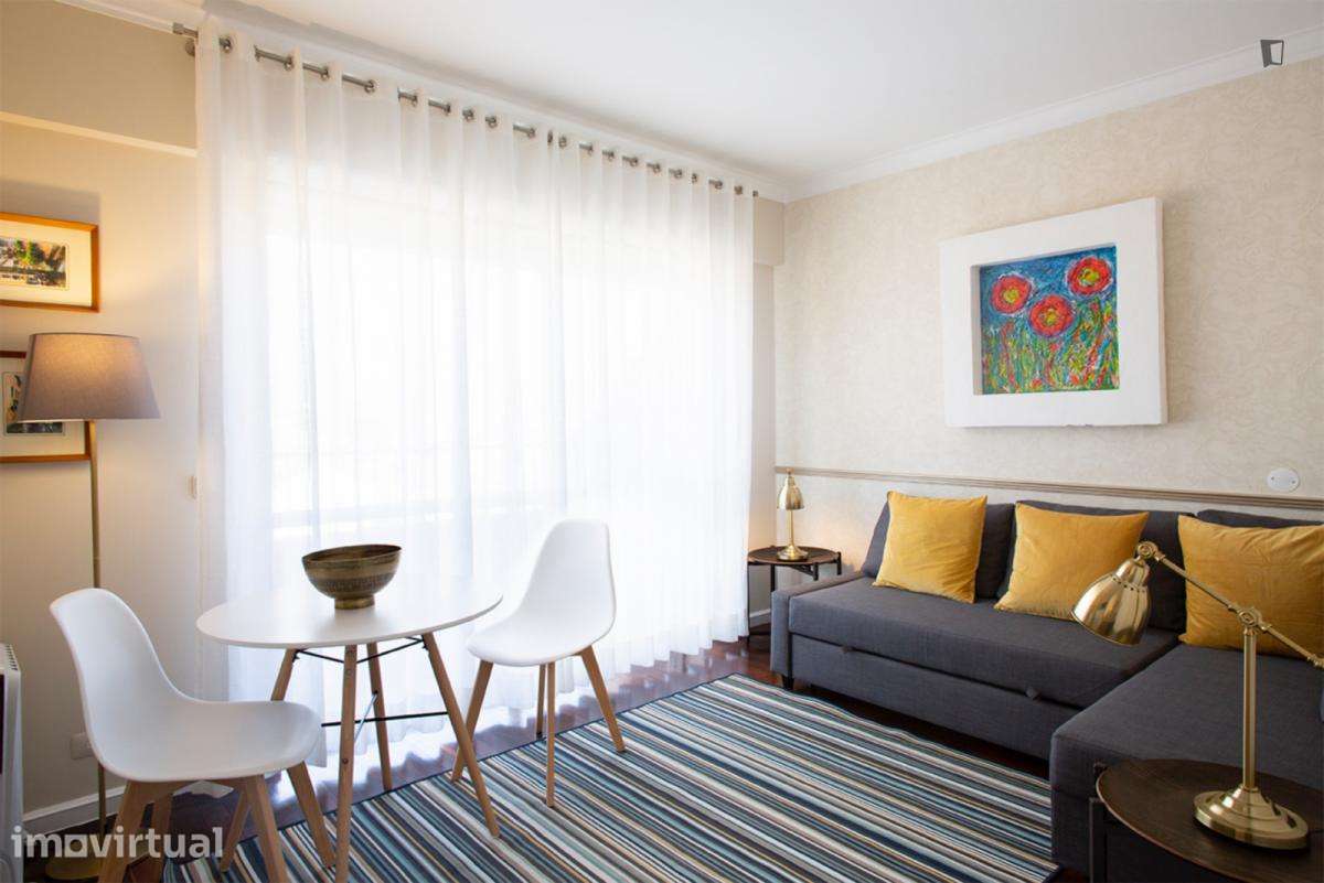 Apartamento com 1 quartos - localizado em Campolide Lisbon - Grande imagem: 4/18