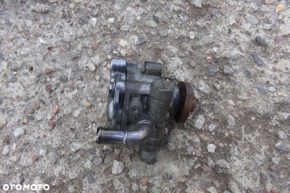 Pompa wspomagania KYB 140422454 1,6b 105KM Audi VW Seat Skoda - 4