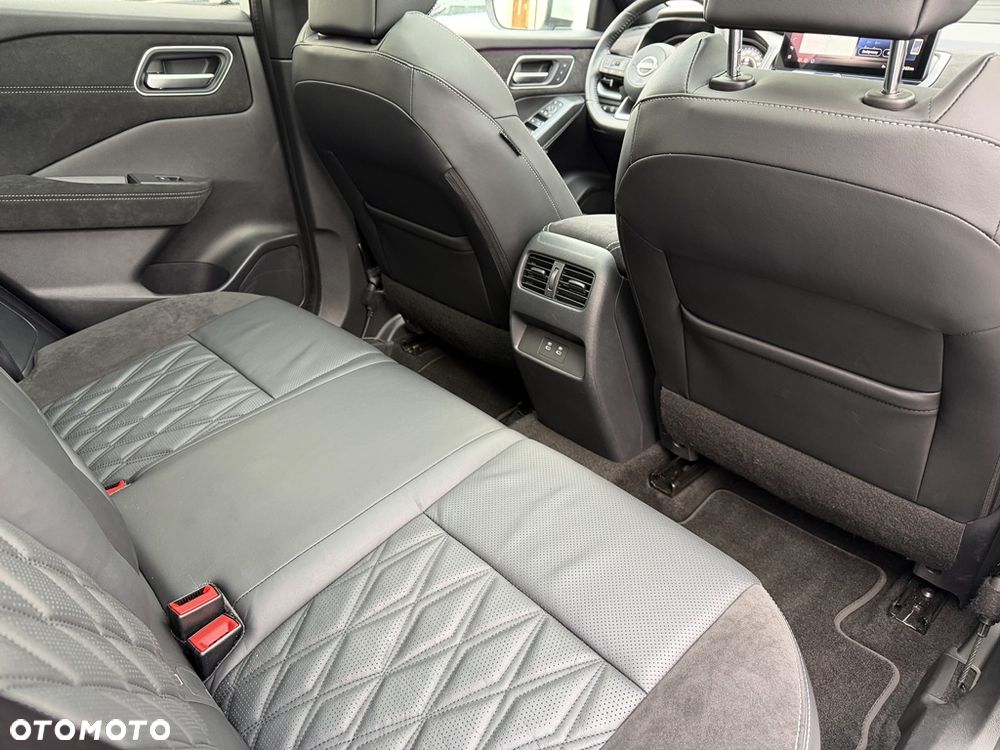 Nissan Qashqai 1.3 DIG-T MHEV Xtronic Tekna+ - 25