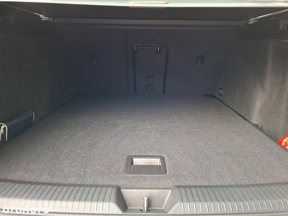 Volkswagen Golf VIII 2.0 TDI Life Plus - 13