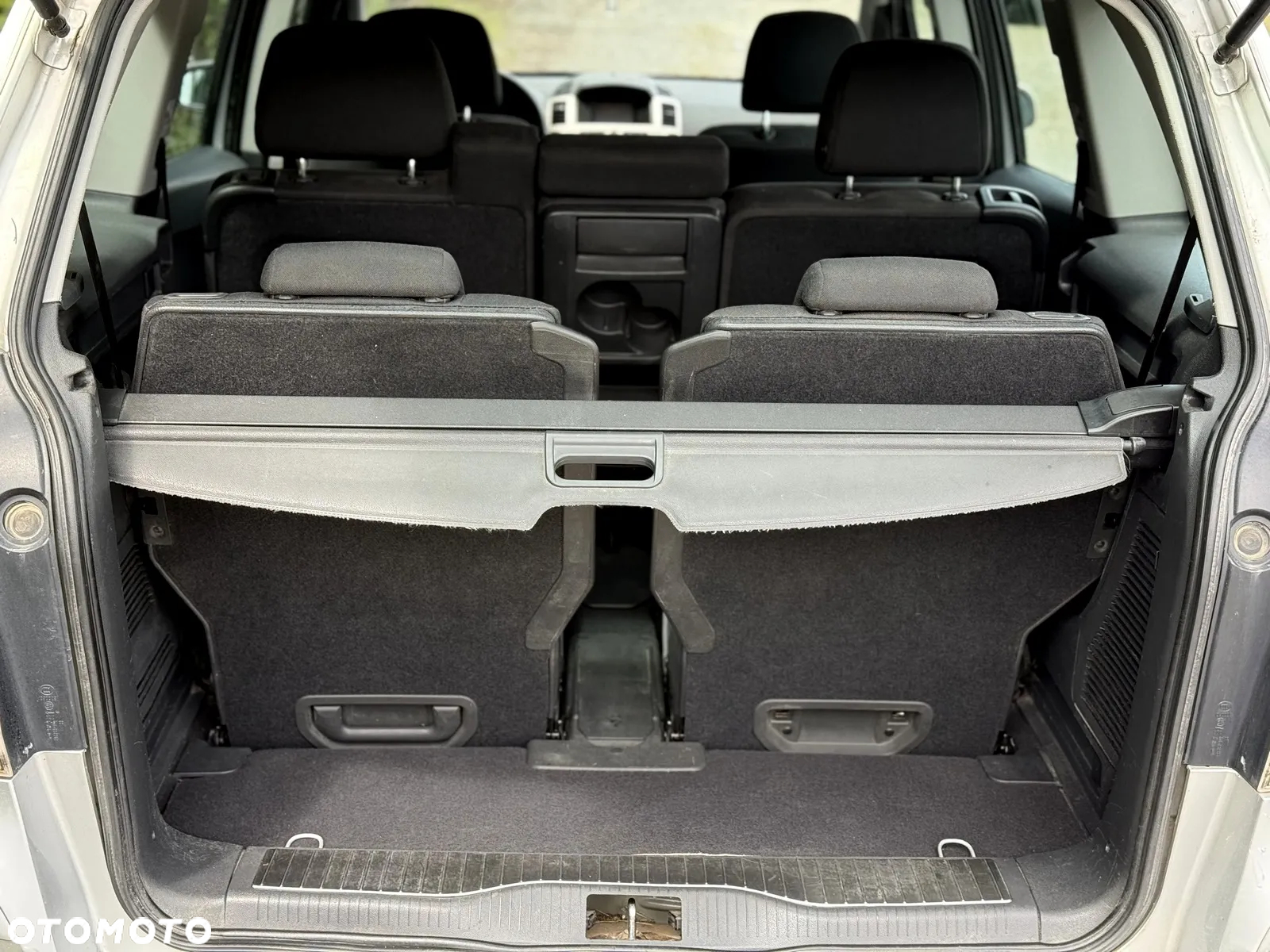 Opel Zafira 1.8 Cosmo - 27