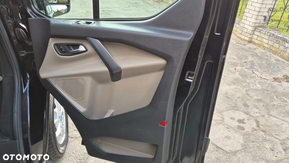 Ford Transit Custom 300 L2H1 VA Limited - 10
