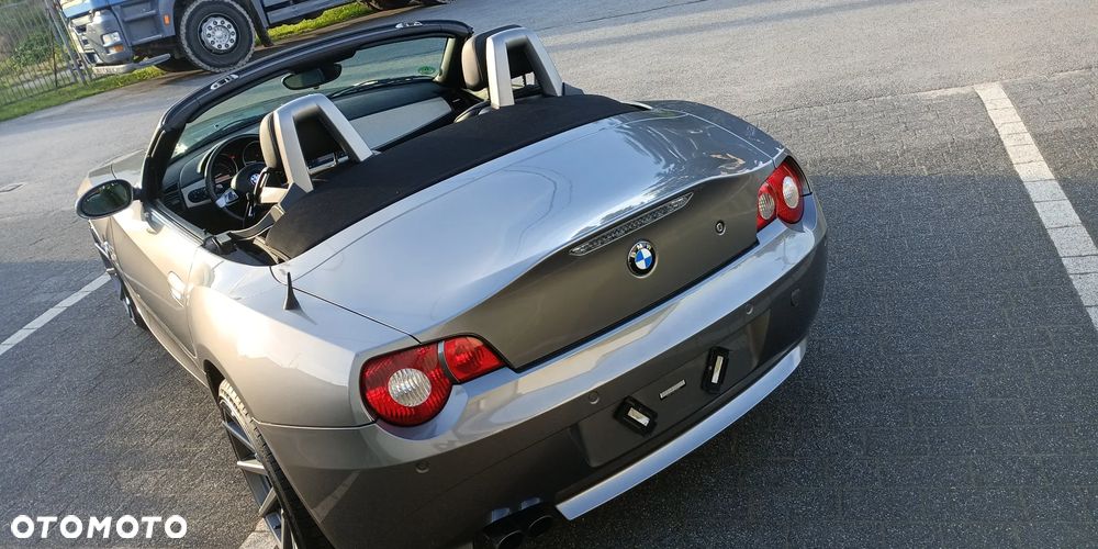 BMW Z4 2.2i - 7