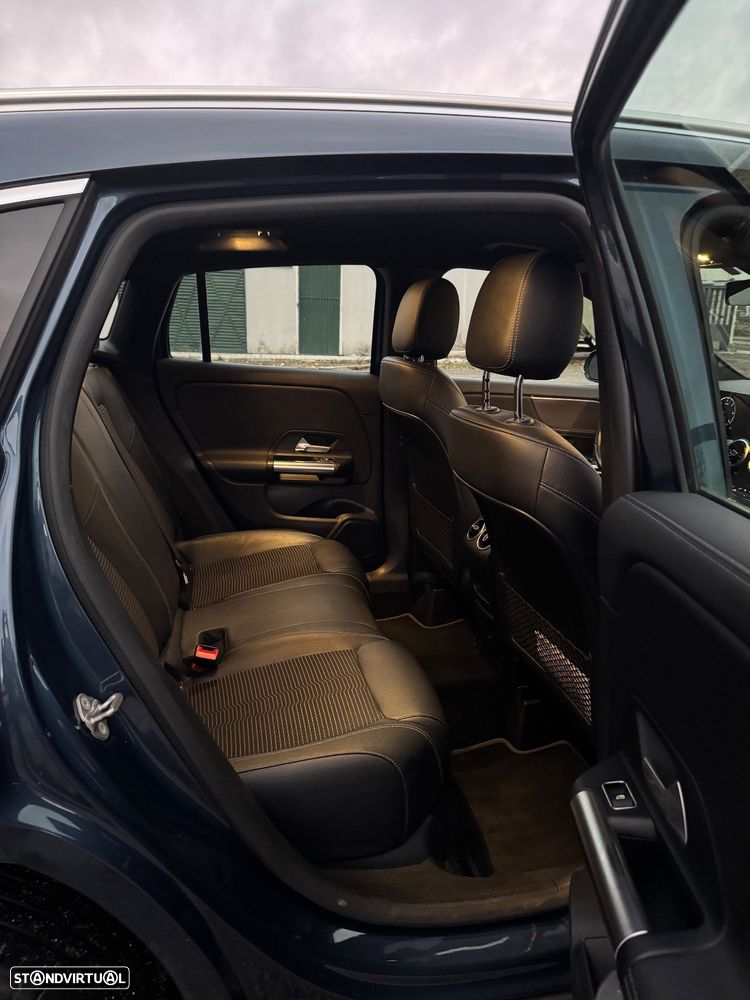 Mercedes-Benz GLA 180 d - 9