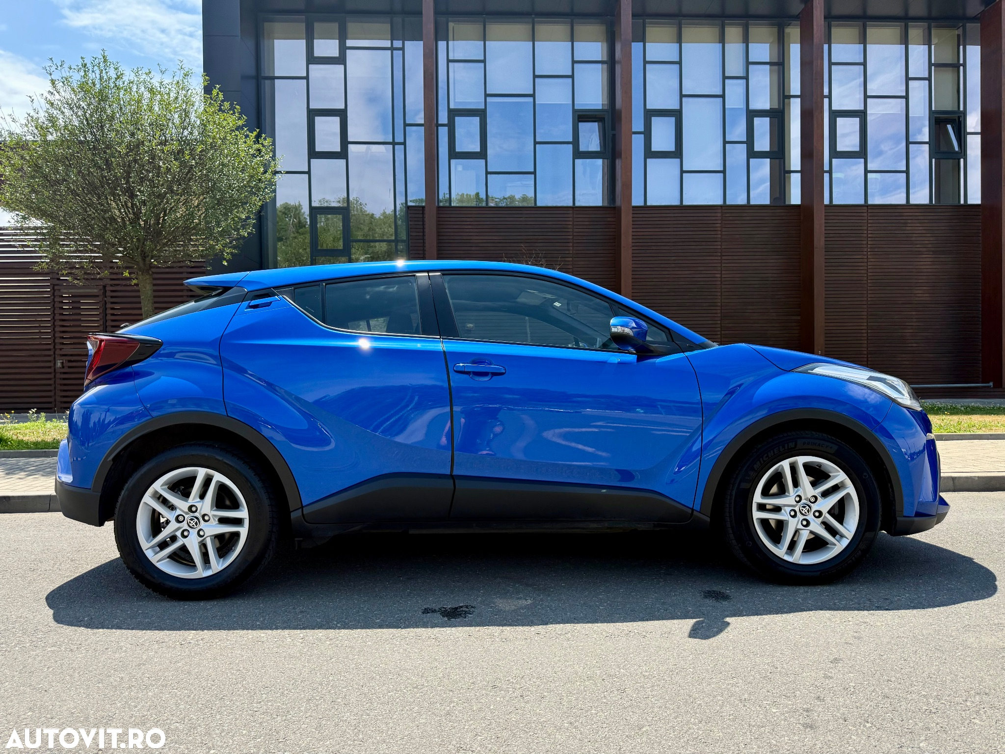 Toyota C-HR 1.8 Hybrid Business Edition - 8