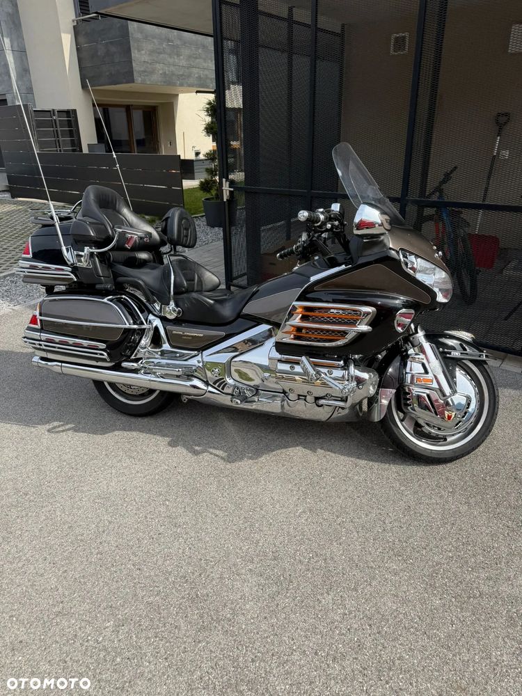 Honda GL - 6