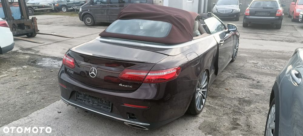 Mercedes-Benz Klasa E 400 4Matic 9G-TRONIC Avantgarde - 6
