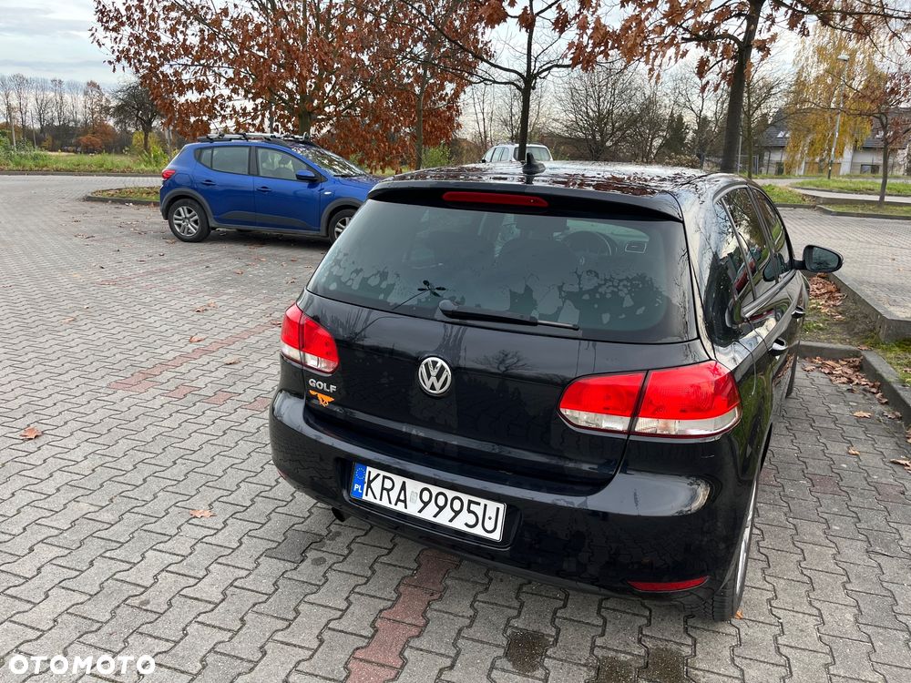 Volkswagen Golf VI 1.6 TDI Comfortline DSG - 4