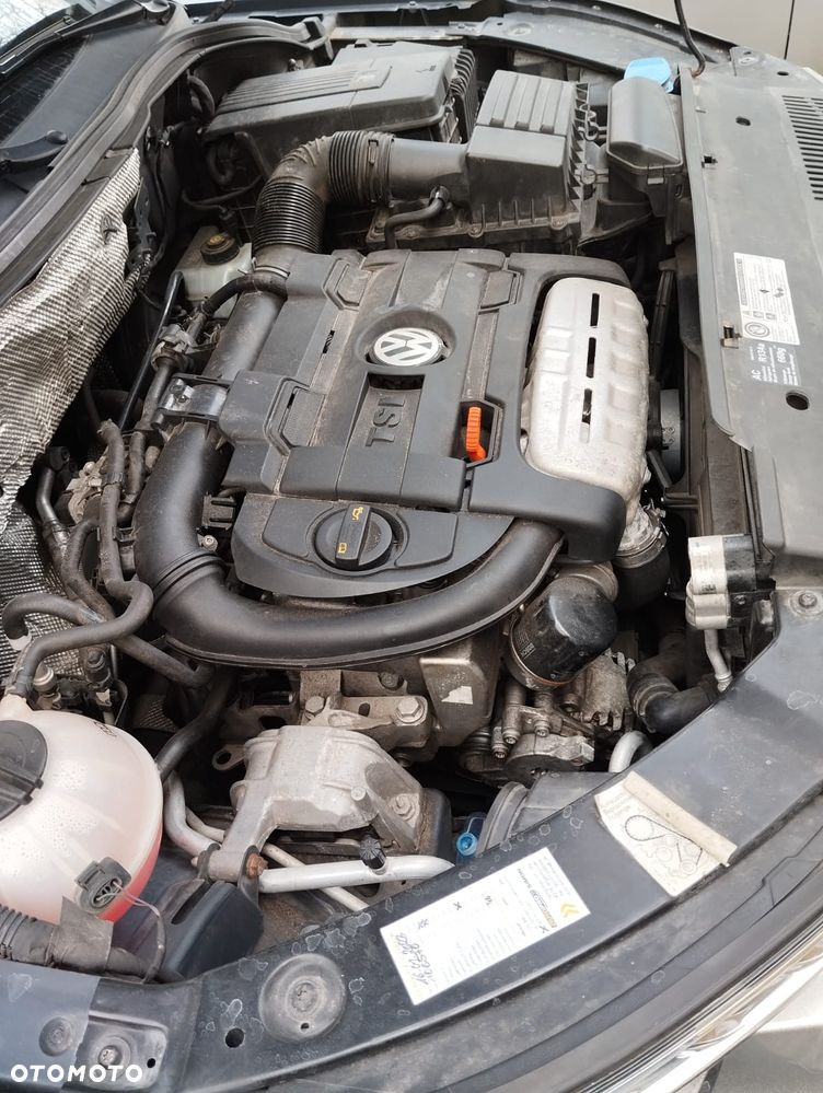 Volkswagen Tiguan - 9