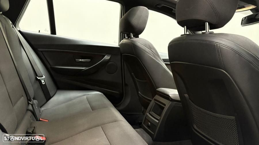 BMW 320 d xDrive Aut. Luxury Line - 35