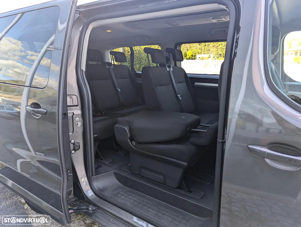 Peugeot Expert 1.5 BlueHDi L2H1 Semi-Vidrado - 11