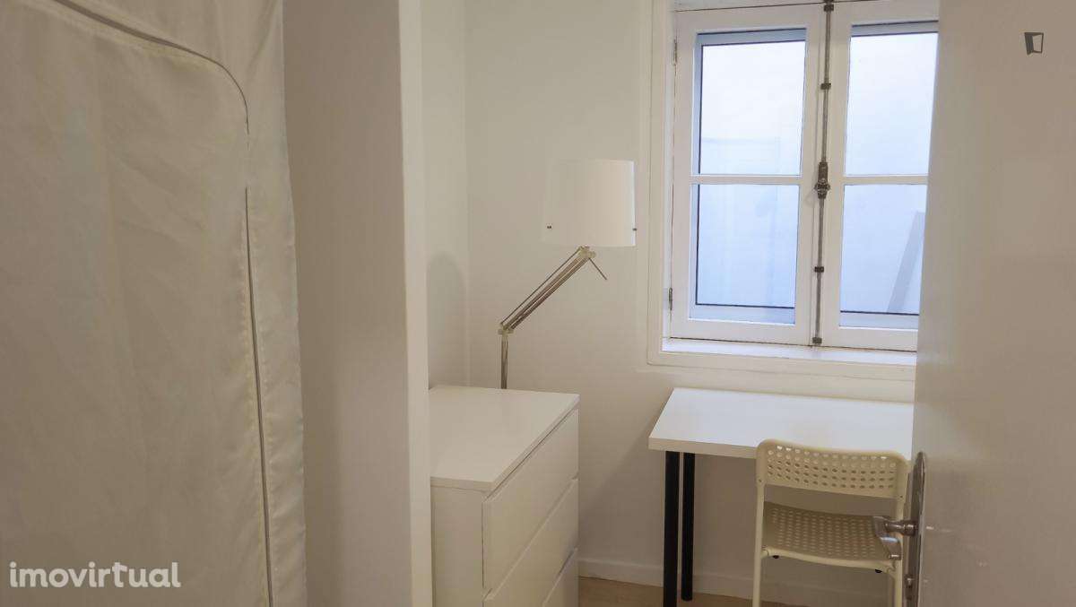 Quarto - localizado em Rio Tinto Porto - Grande imagem: 2/53