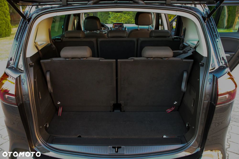 Opel Zafira 1.8 Cosmo - 38