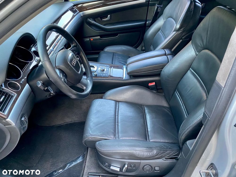 Audi A8 6.0 W12 Quattro - 15