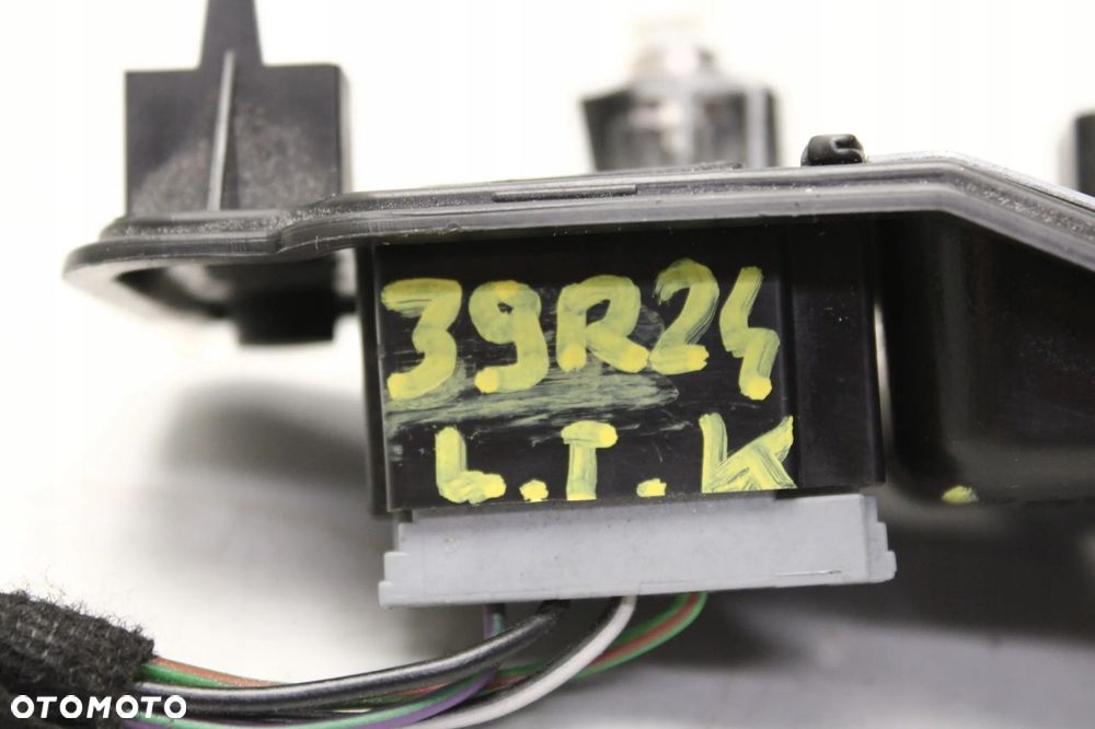 FORD S-MAX MK1 LIFT 10R- WKŁAD GNIAZDO LAMPY LEWY TYŁ W KLAPE 173202-01 - 3