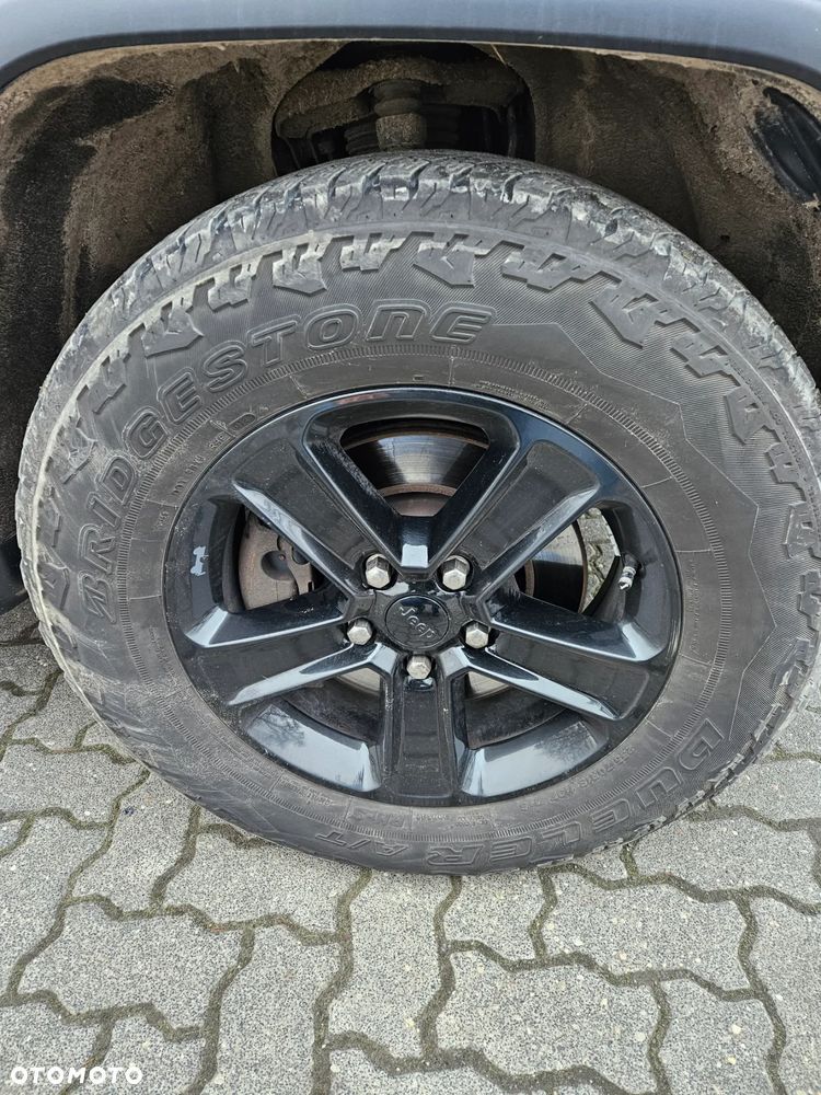 Jeep Grand Cherokee 3.0 CRD Laredo - 14