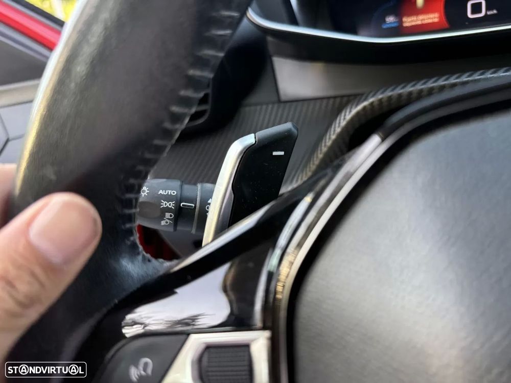 Peugeot 208 1.2 PureTech Allure EAT8 - 16