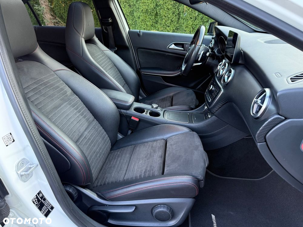 Mercedes-Benz Klasa A 220 4-Matic AMG Line - 23