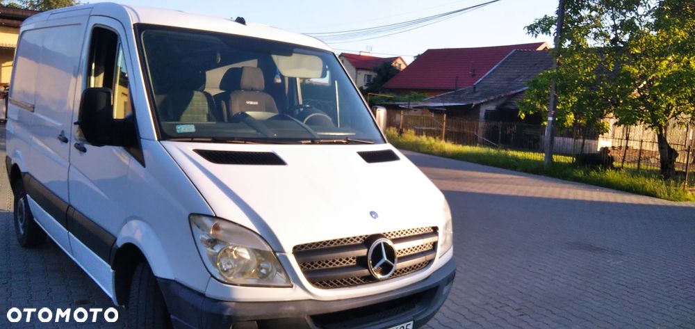 Mercedes-Benz SPRINTER 210 - 1
