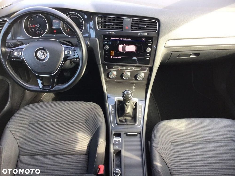 Volkswagen Golf VII 1.6 TDI BMT Comfortline - 15