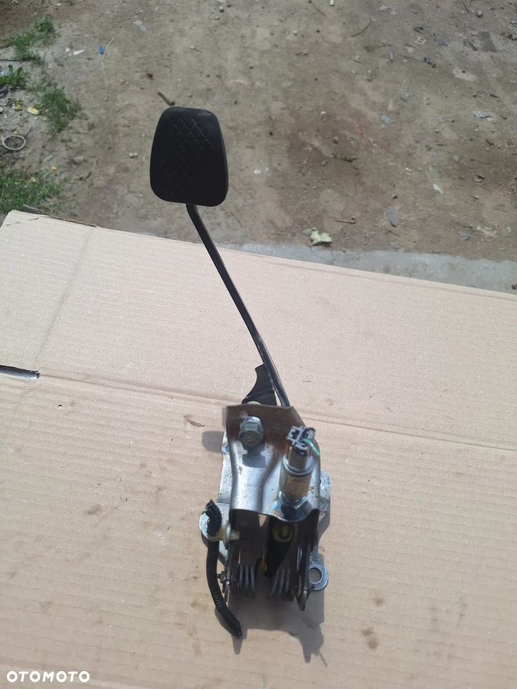 Pedał  Sprzęgła Honda Jazz III - 3