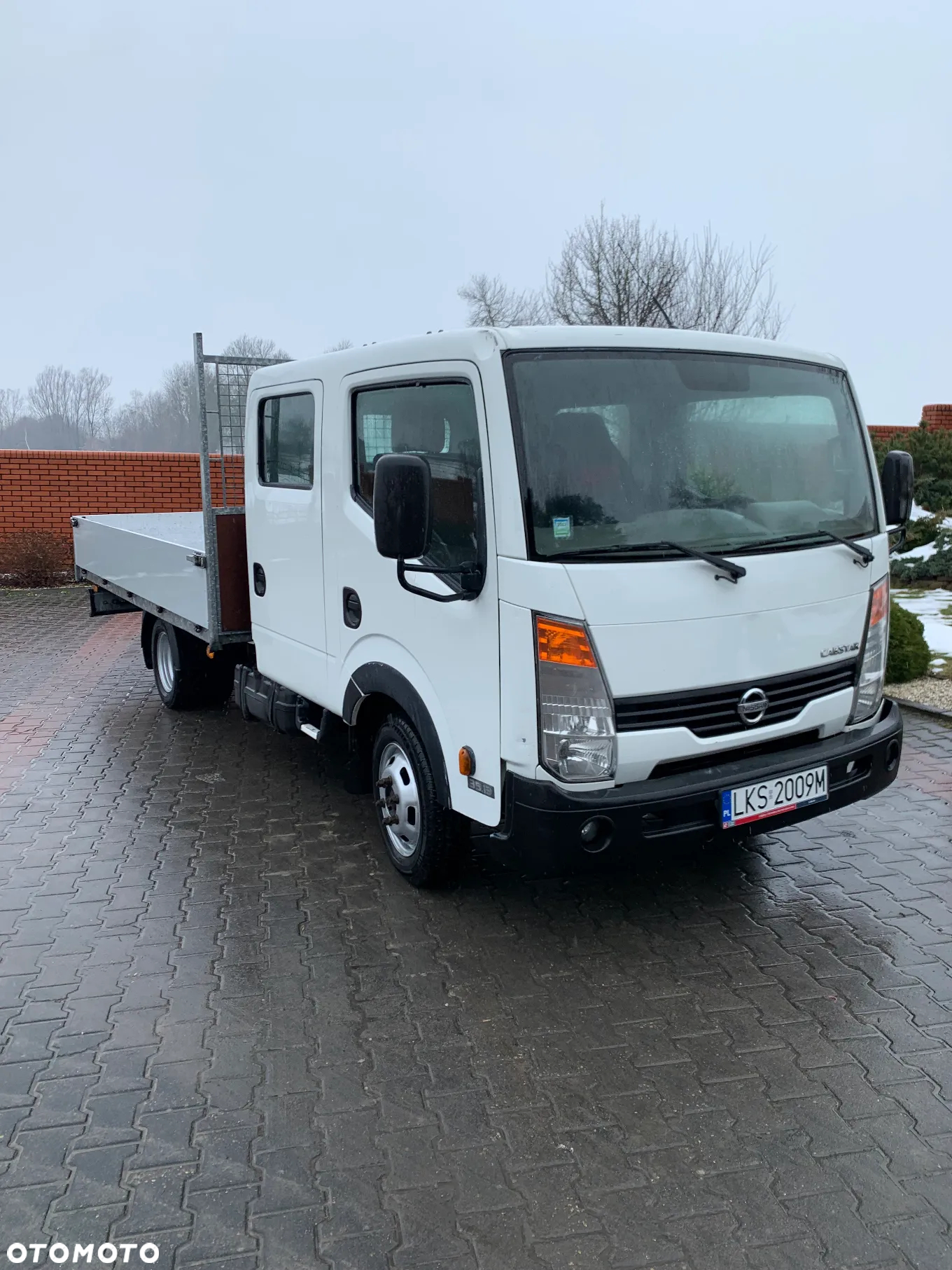 Nissan capstar - 2