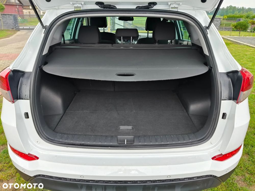 Hyundai Tucson 1.6 GDI BlueDrive Style 2WD - 16