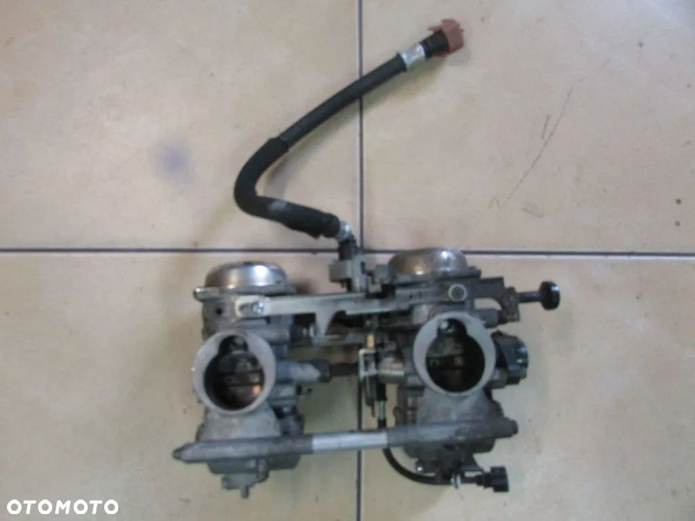 Triumph Bonneville SE przepustnice wtryski - 1