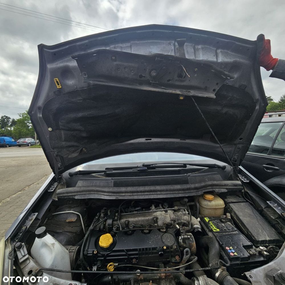 Opel Zafira (2005r) 1,9 D 88 kW / 120 KM (kod lak: Z155) pojazd na części - 19