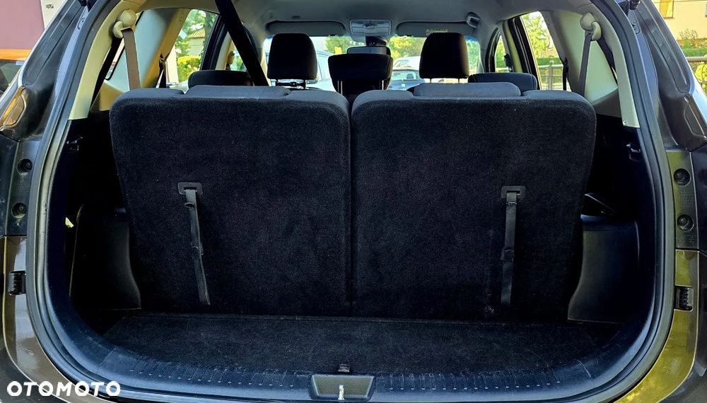 Kia Carens 1.6 GDI Edition 7 - 17