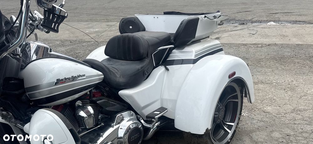 Harley-Davidson Street Glide Trike - 6