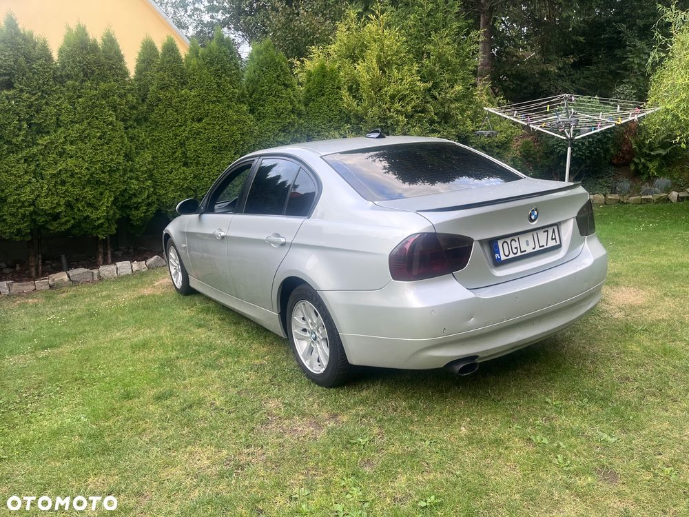 BMW Seria 3 318d - 5