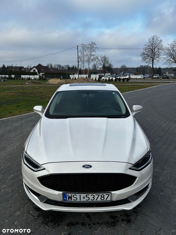 Ford Fusion - 5