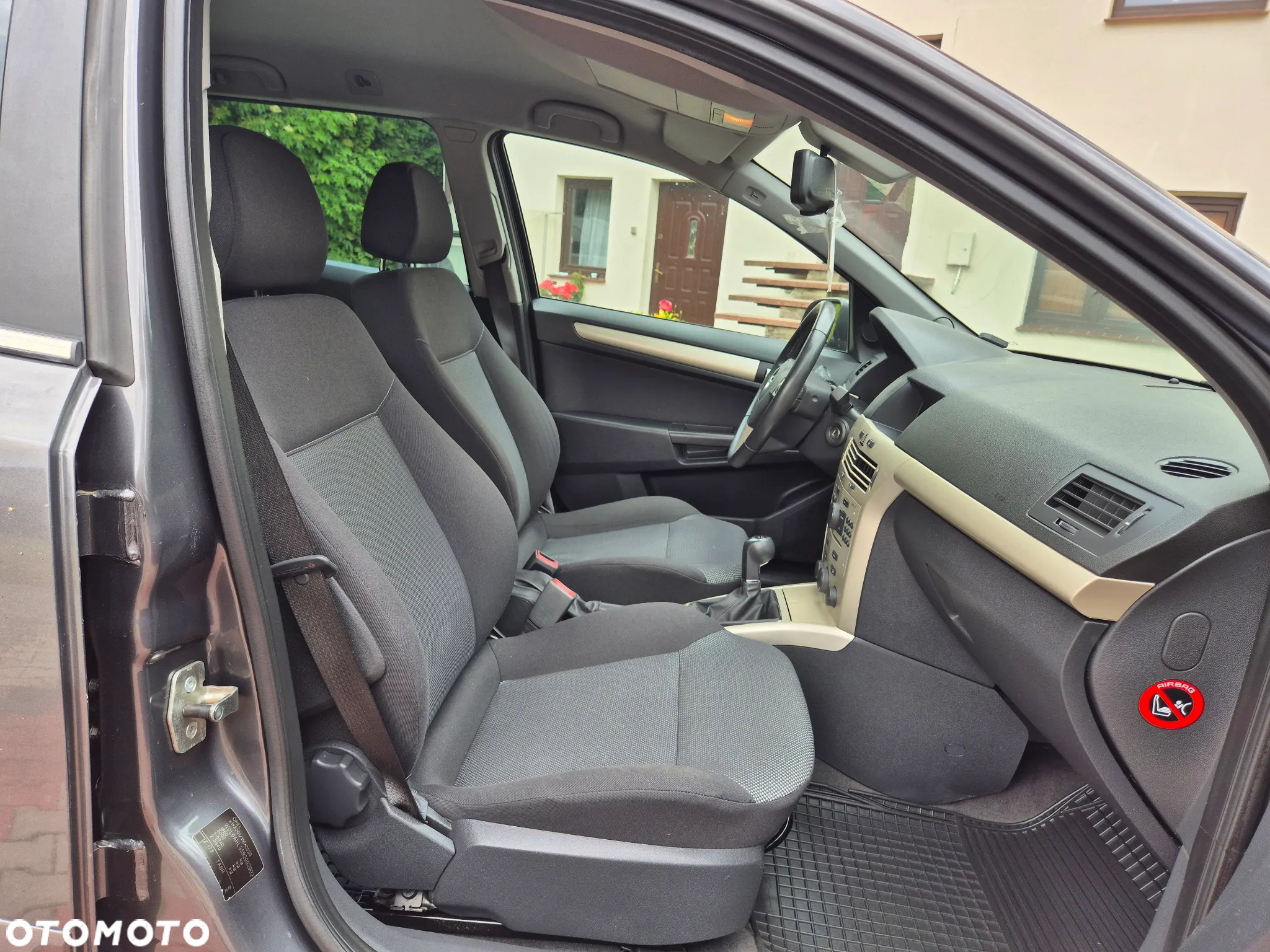 Opel Astra 1.6 Innovation - 12