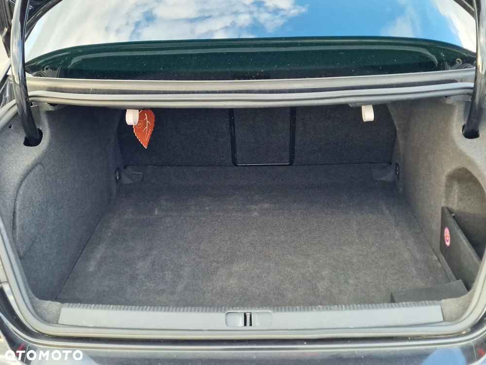 Volkswagen Passat CC 1.8 TSI Individual - 28