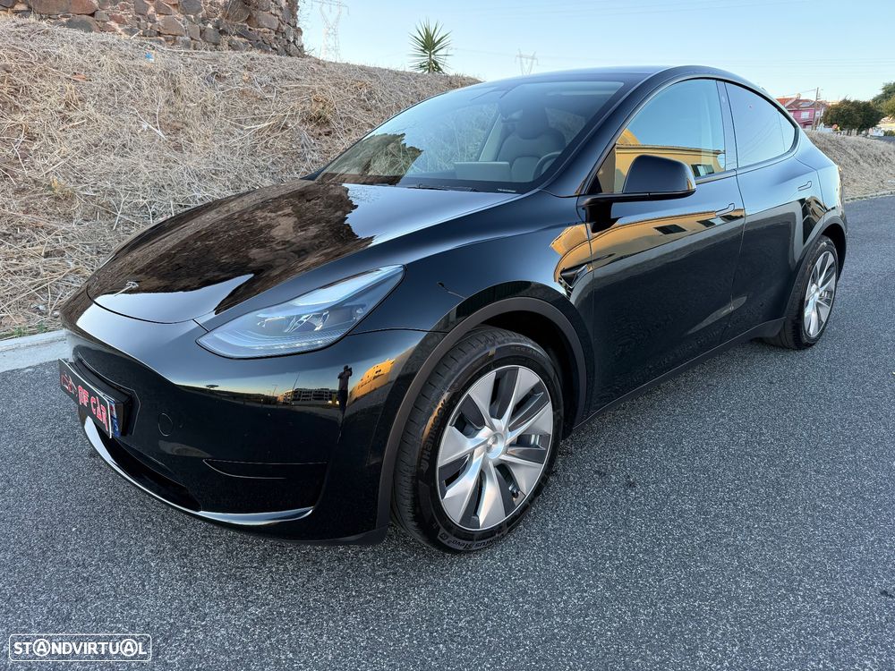 Tesla Model Y 2023 photo 3