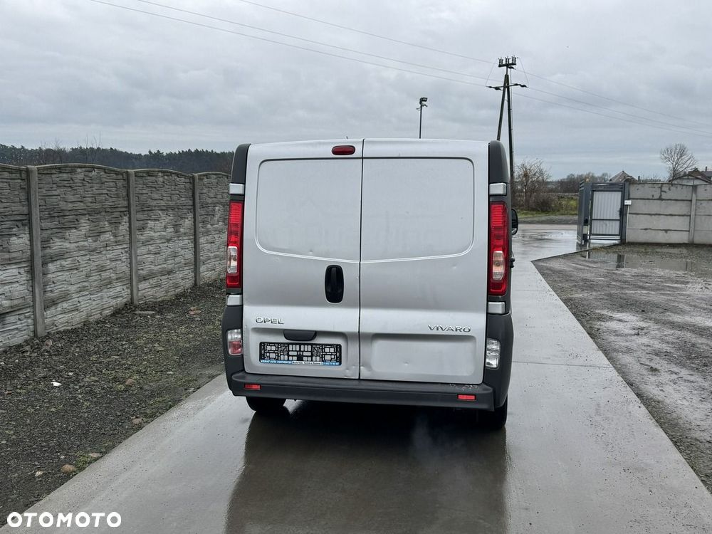 Opel Vivaro - 18