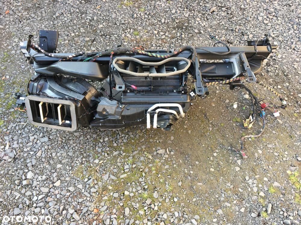 Audi A4 B9 Lift Nagrzewnice Dmuchawa 8W1820001AJ 2023r - 9