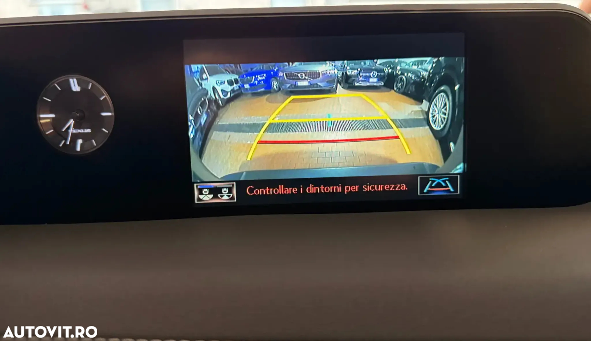 Lexus UX 250h 2.0L HEV 20H- (178 HP) 4X2 CVT Executive - 19