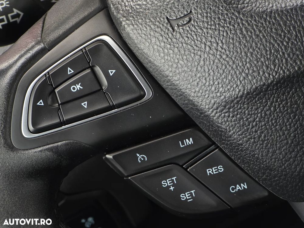 Ford Focus 1.5 TDCi DPF Start-Stopp-System Titanium - 13