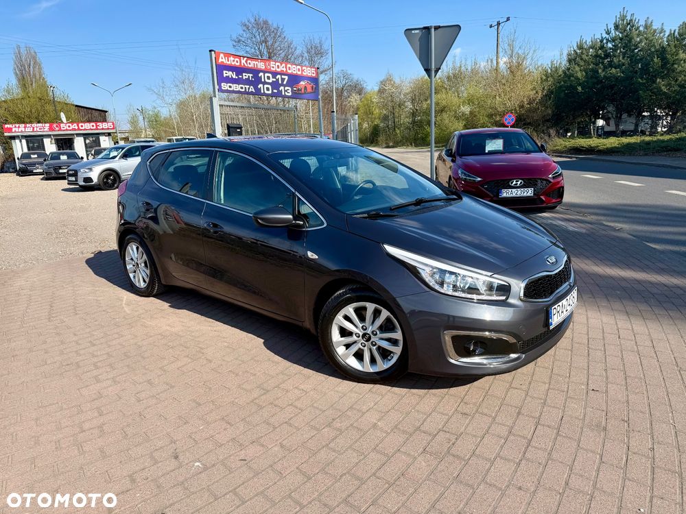 Kia Ceed 1.4 CVVT Dream-Team Edition - 3
