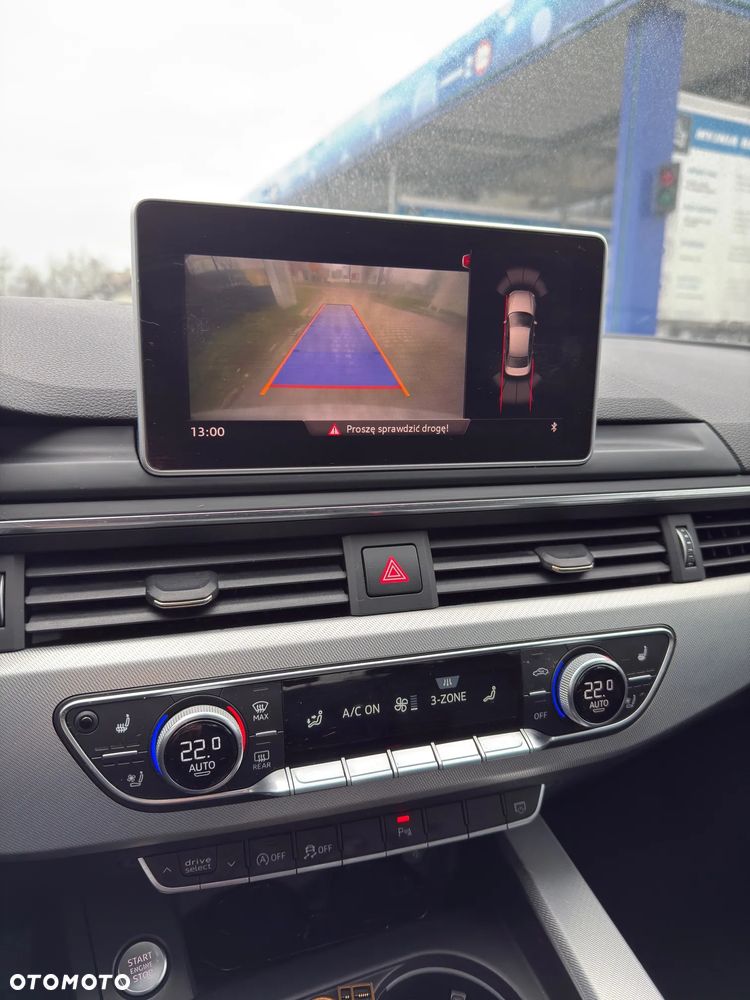 Audi A4 Limousine - 4