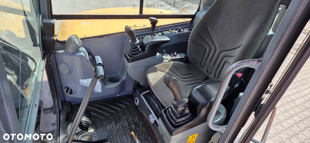 Volvo ECR88 - 7
