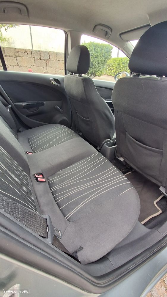 Opel Corsa 1.2 Enjoy - 25